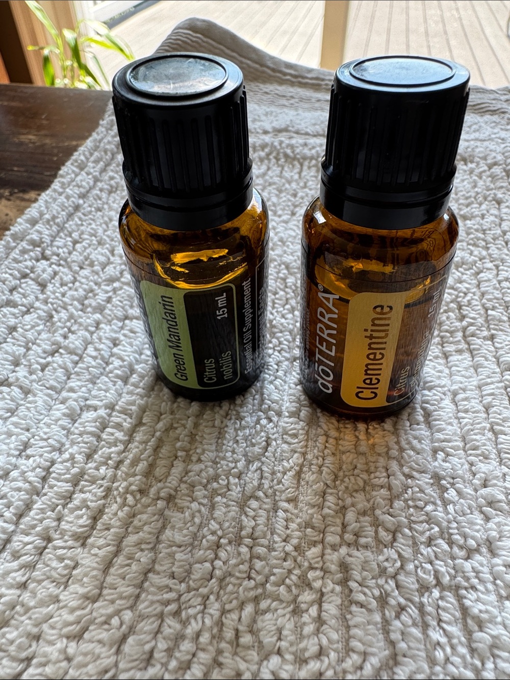 Doterra Clementine & Green Mandarin Bottles - Amber with Black Caps